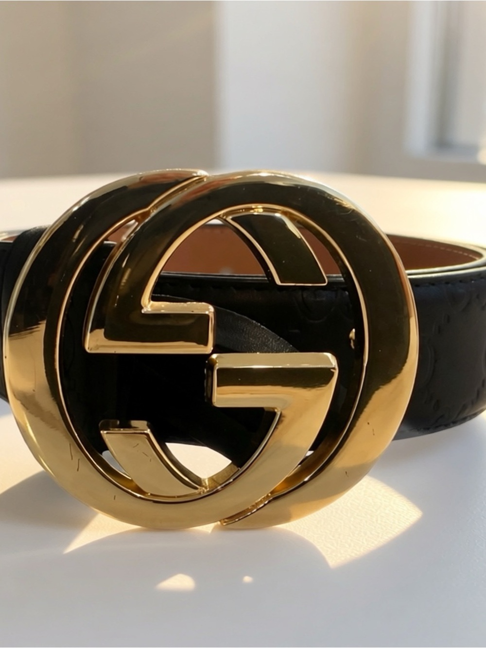 Gucci Black Leather Belt with Gold Double G Buckle - Picture 2 of 5